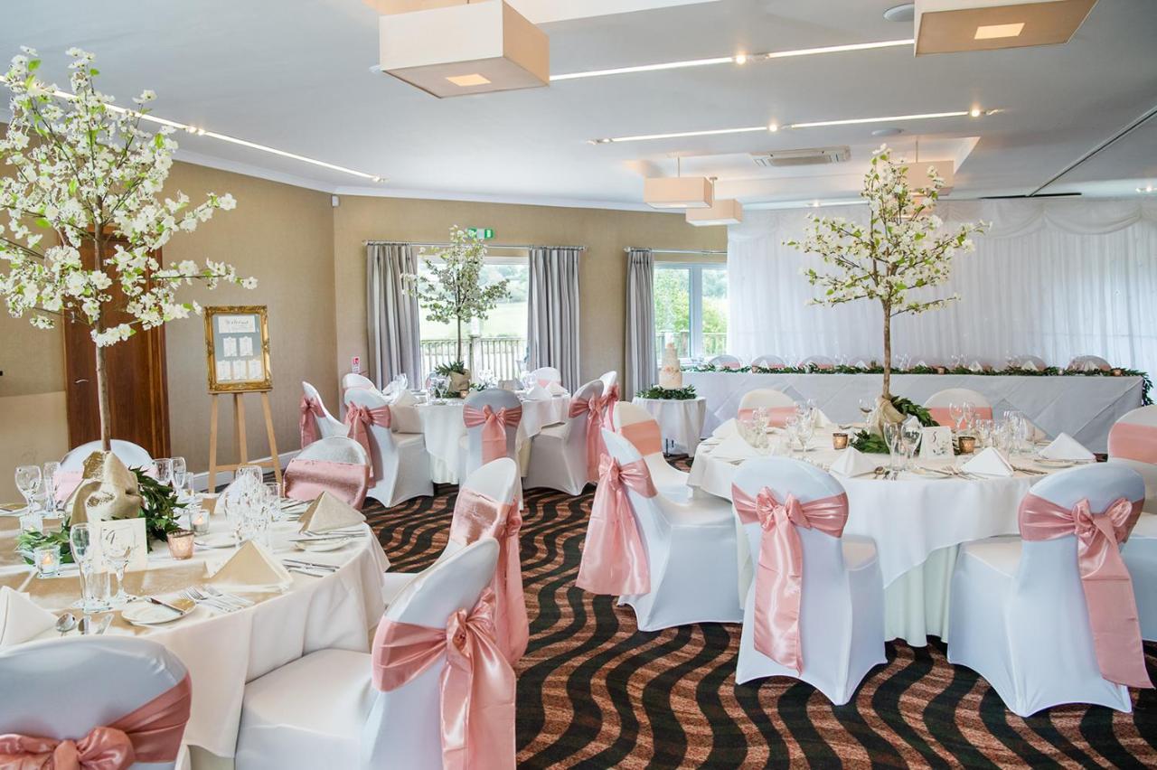 Lakeside Park Hotel & Spa Fishbourne  Extérieur photo